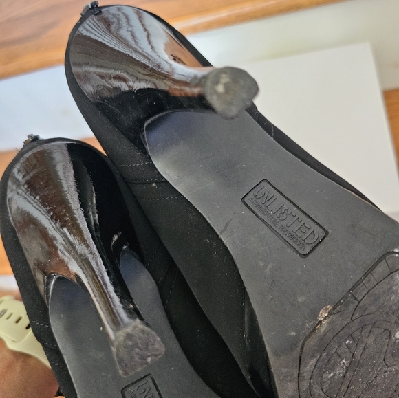 Womens Low Cut Boots by Kenneth Cole-Unlisted; Black Suede, Size: 8.5 M - Picture 6 of 10